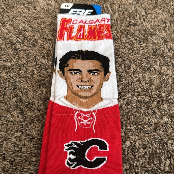 Johnny Gaudreau Calgary Flames Socks Size Large Hockey - Picture 4 of 6